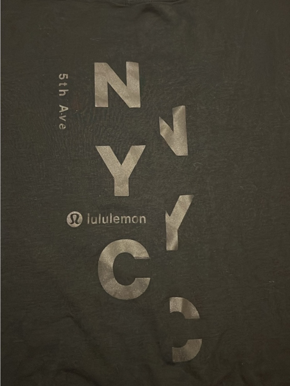 lululemon athletica Womans Black Tee with black Reflective NYC 5th ave